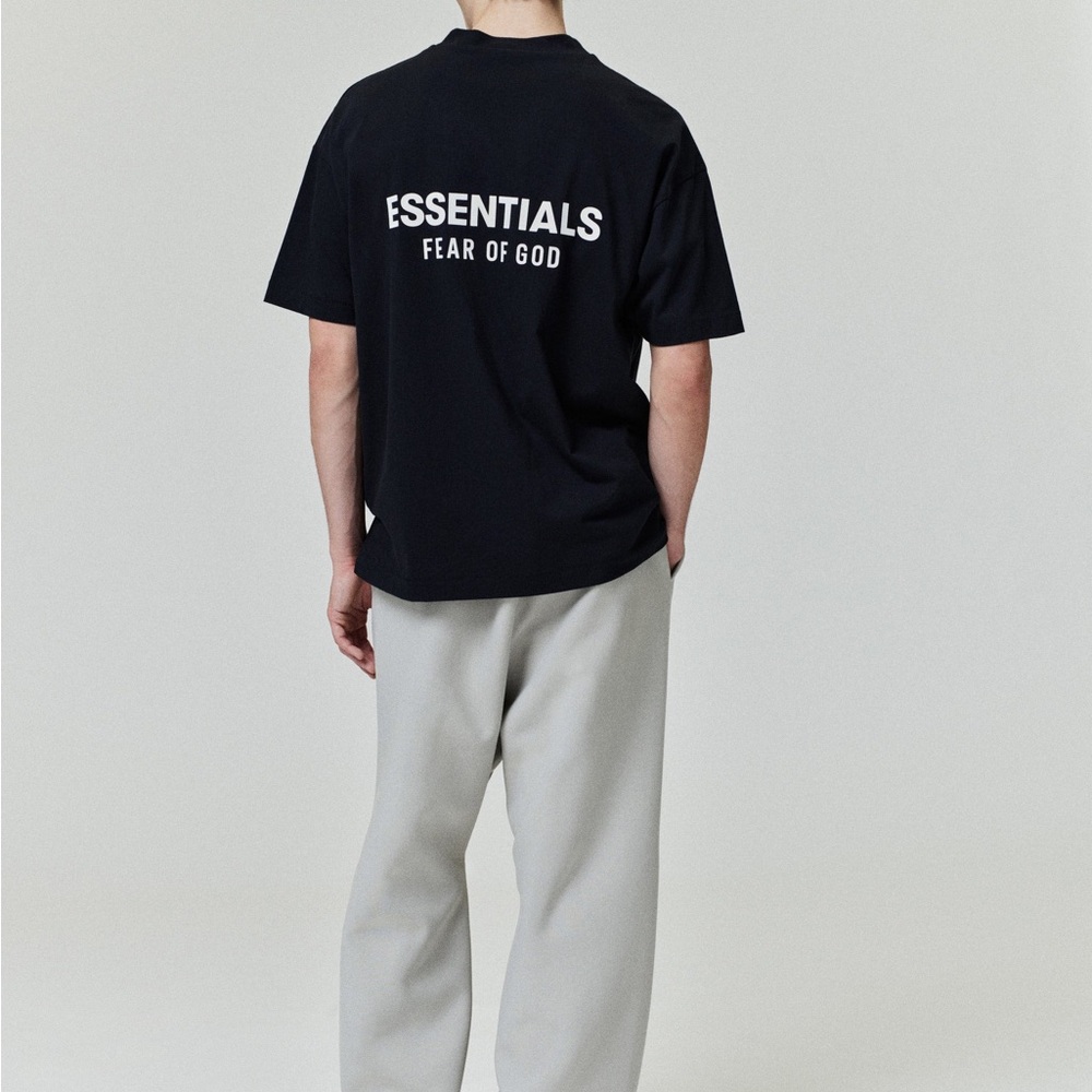 BNWT Essentials Fear Of God FW24 overside Tshirt